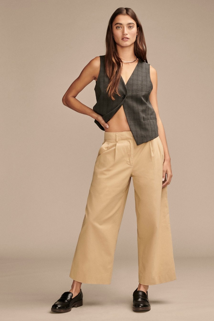 pleated wide leg crop pant